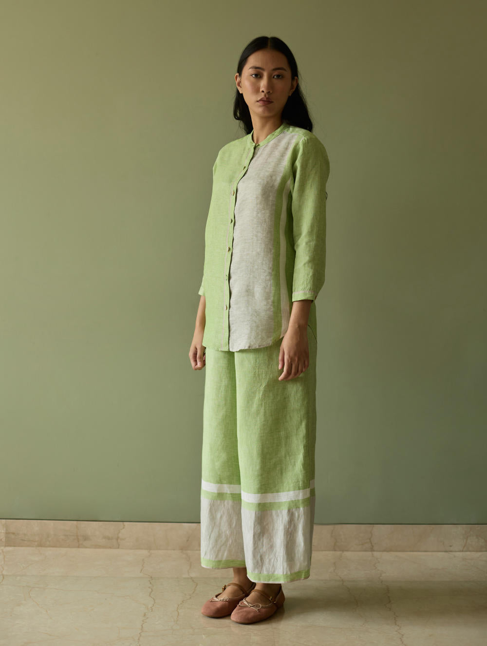 Aline Mandarin Collar Border Linen Shirt-Meadow