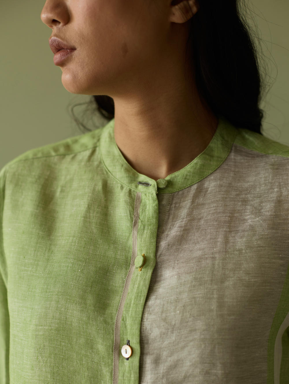 Aline Mandarin Collar Border Linen Shirt-Meadow