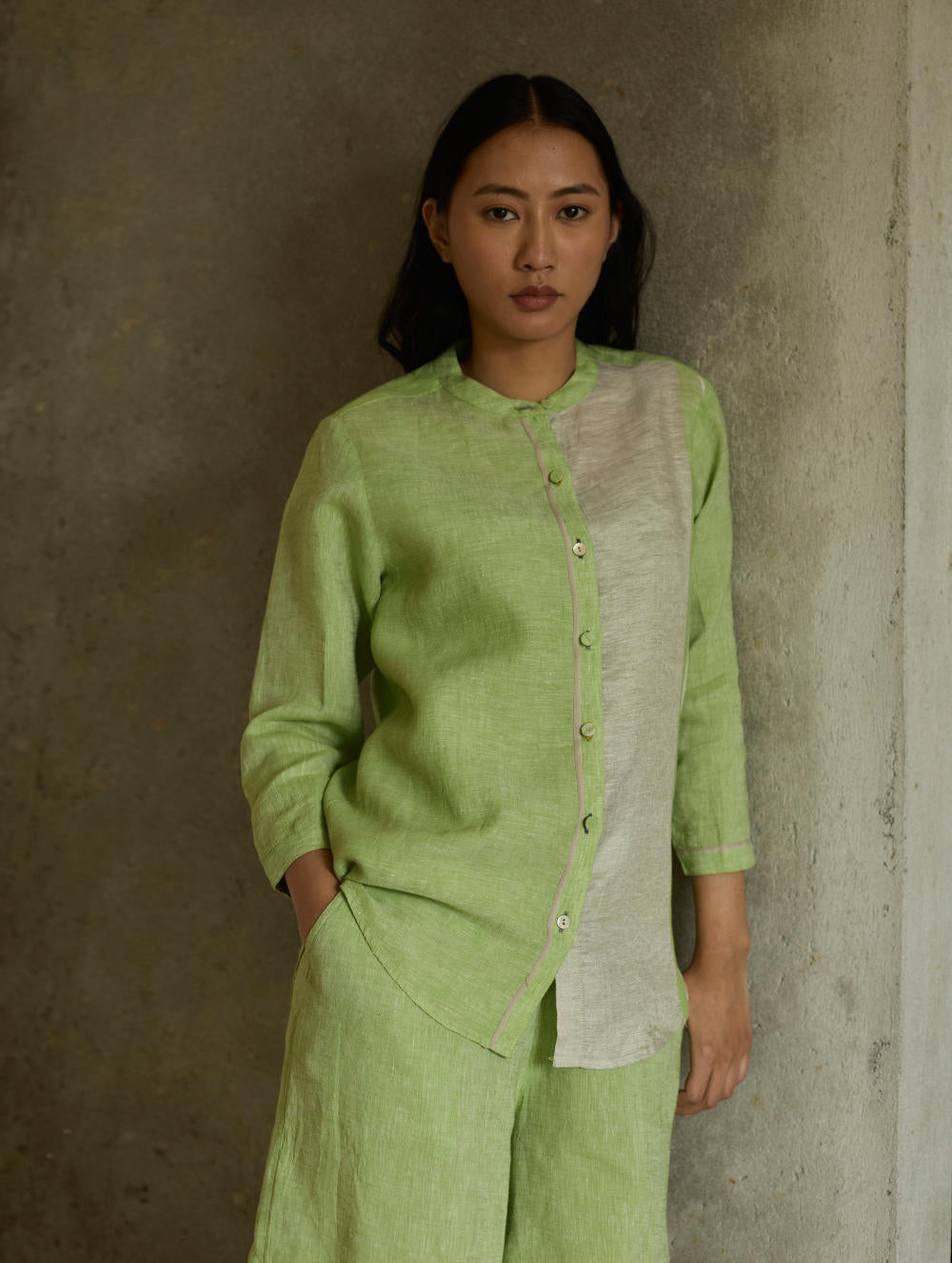 Aline Mandarin Collar Border Linen Shirt-Meadow