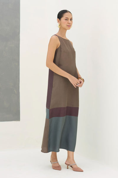 Nida Sleeveless Mulberry Silk Dress - Taupe Grey