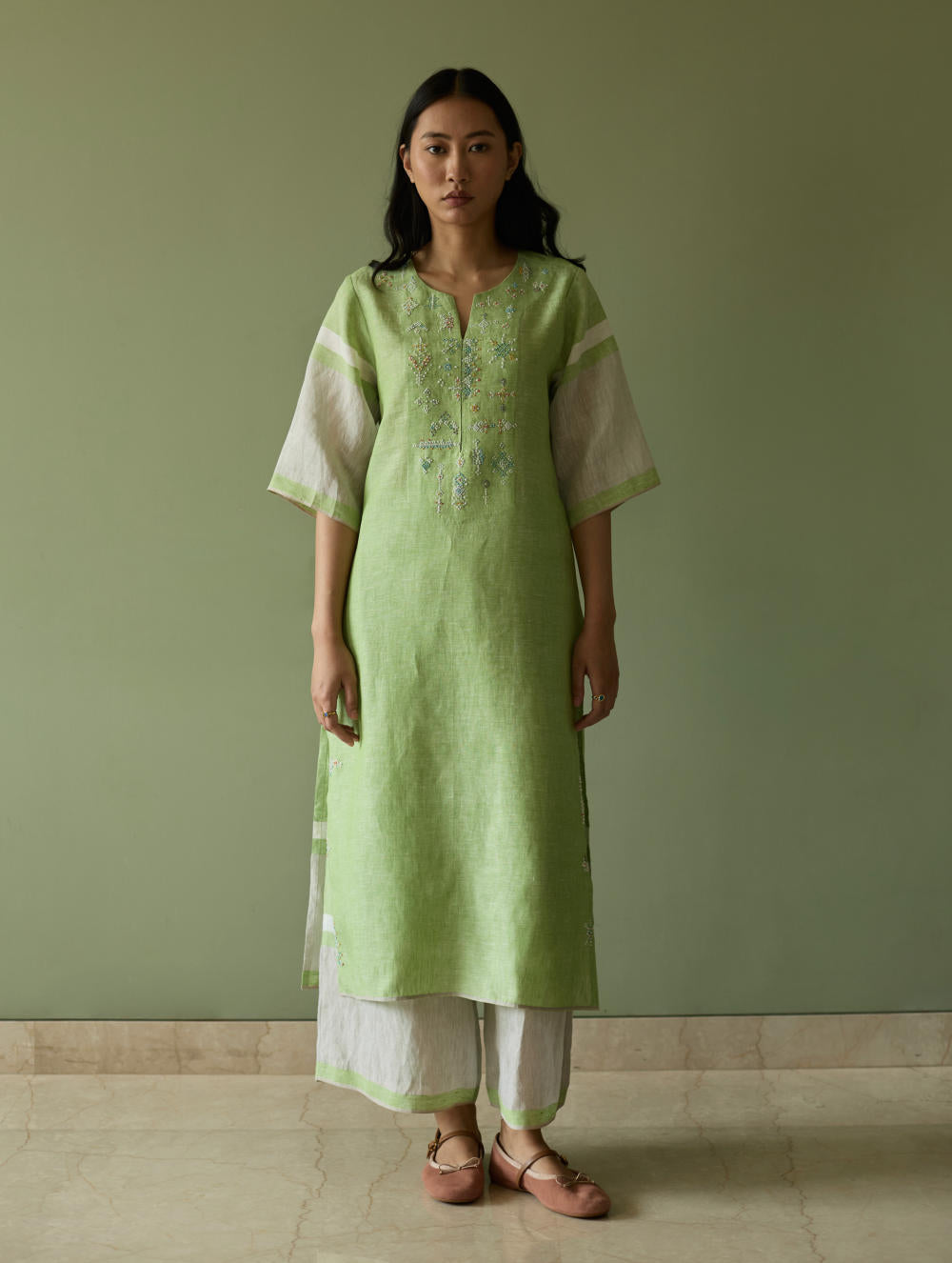 Vira Hand-Emboidered Linen Kurta-Meadow