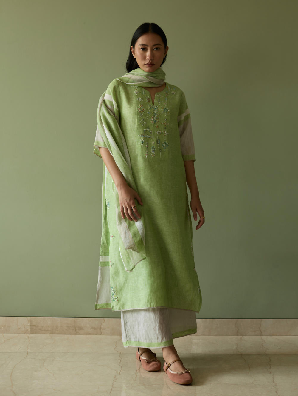 Vira Hand-Emboidered Linen Kurta-Meadow