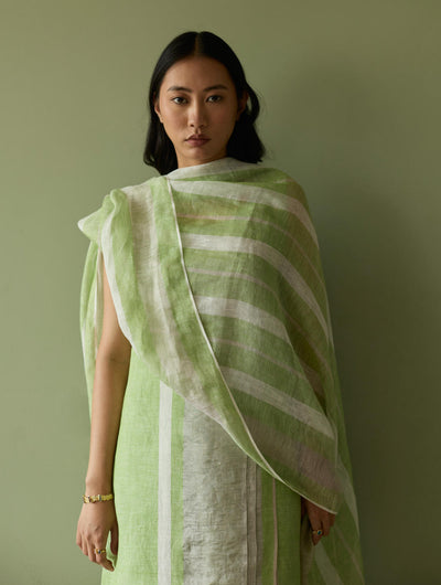 Yara Sleeveless Border Linen Kurta-Meadow