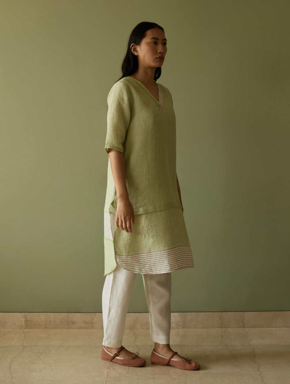 Jira Pleated Stripe Linen Kurta-Meadow