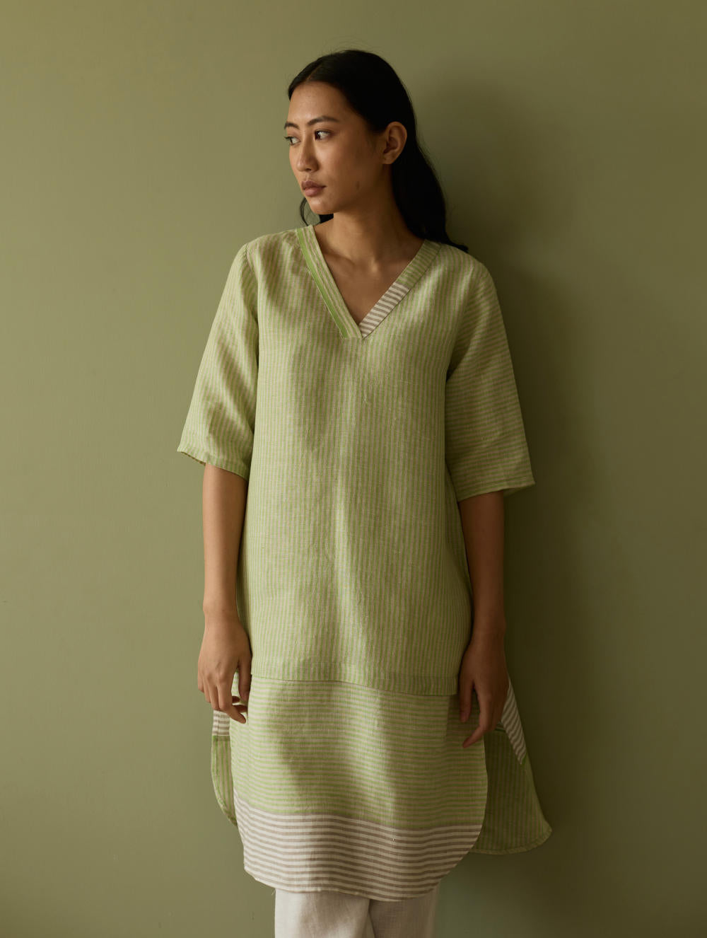 Jira Pleated Stripe Linen Kurta-Meadow