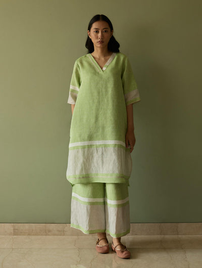 Iva Pleated Border Linen Kurta-Meadow