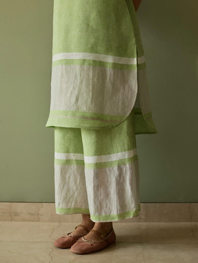 Iva Pleated Border Linen Kurta-Meadow