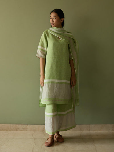 Iva Pleated Border Linen Kurta-Meadow