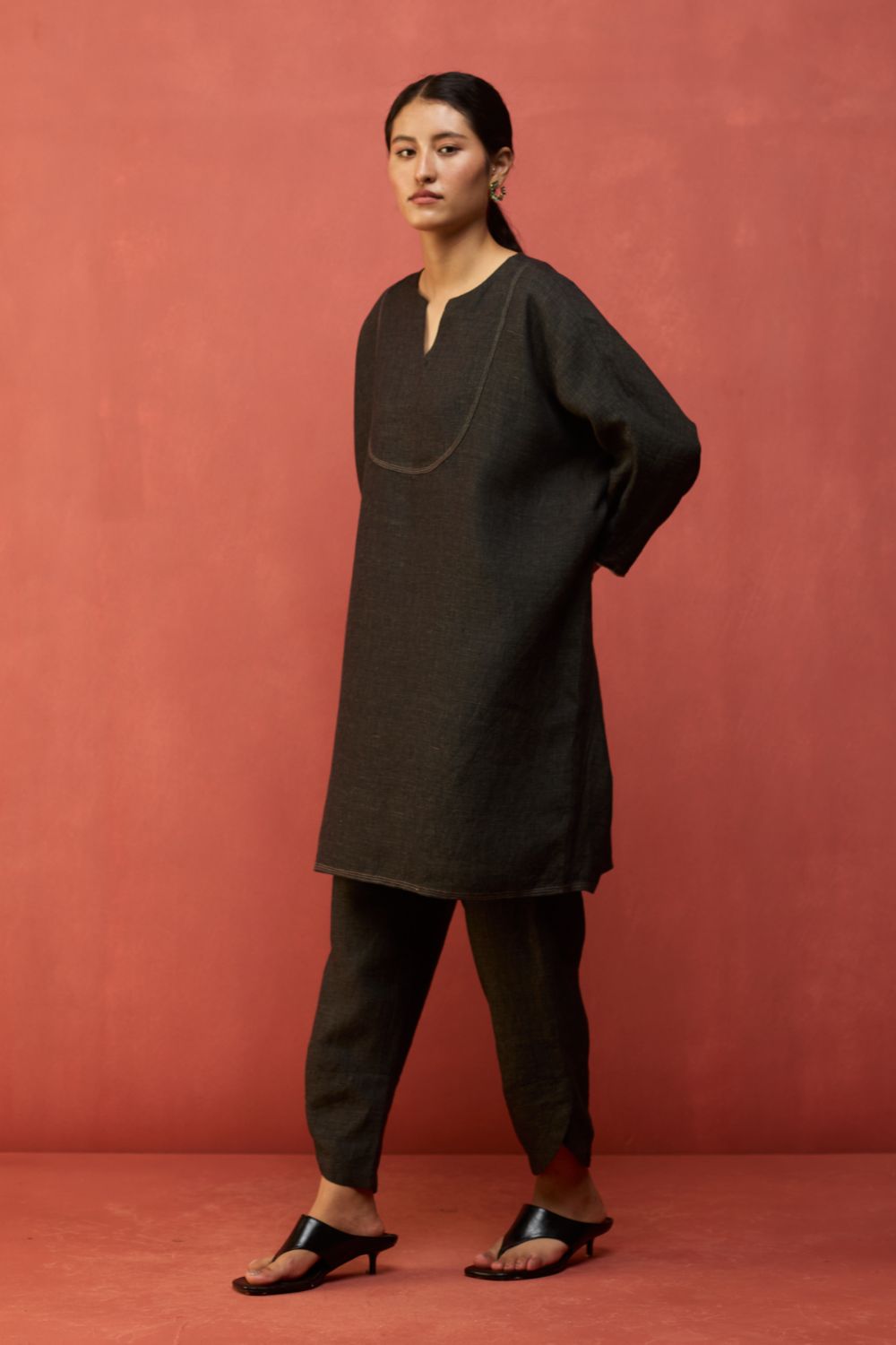 Etsu Yoke Linen Kurta Set - Grey