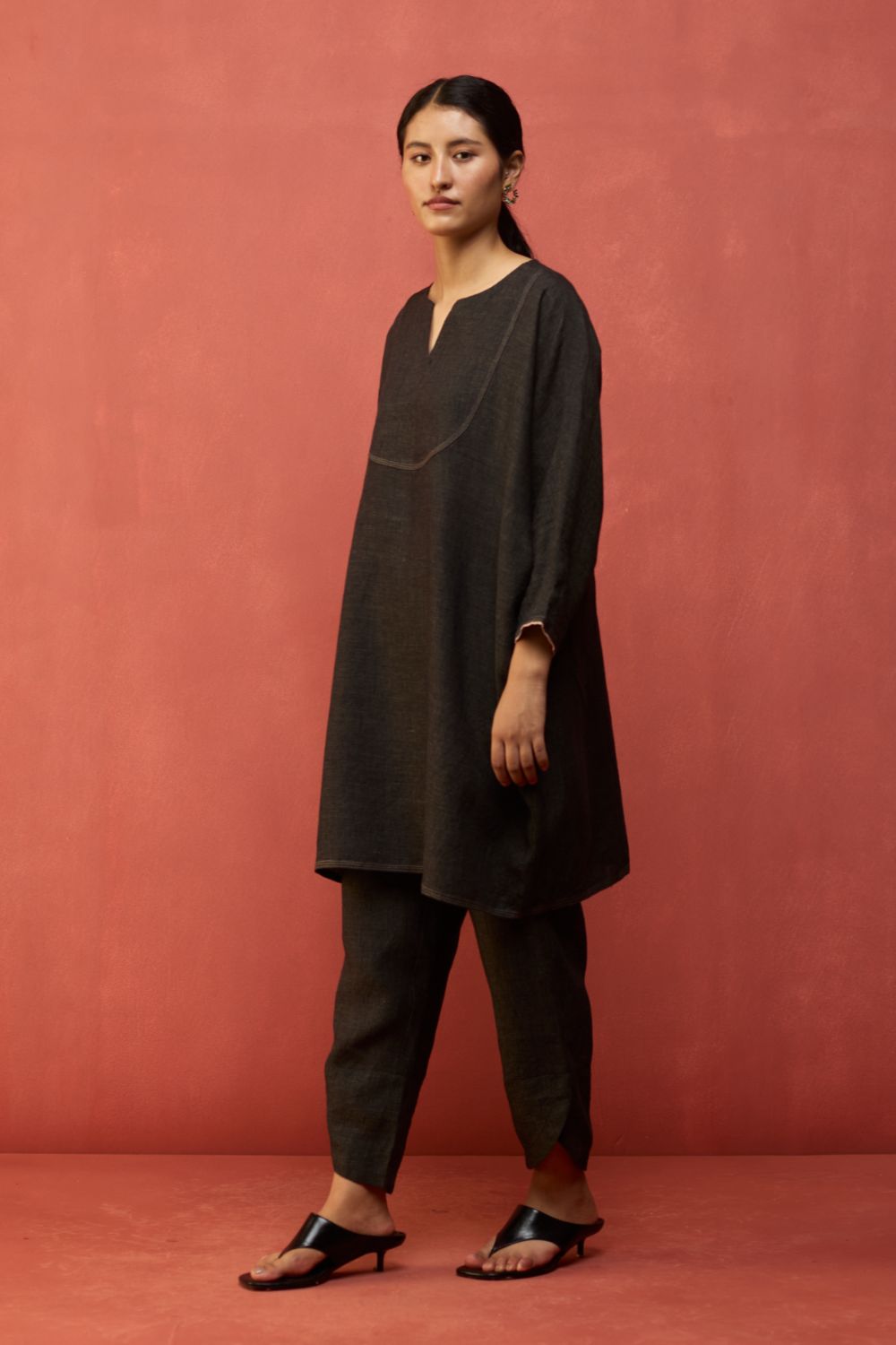 Etsu Yoke Linen Kurta Set - Grey