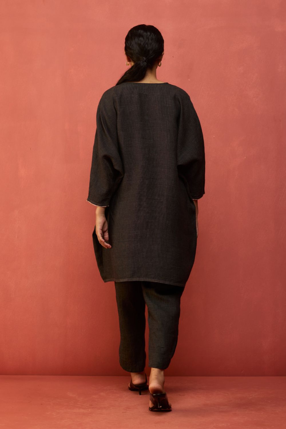 Etsu Yoke Linen Kurta Set - Grey