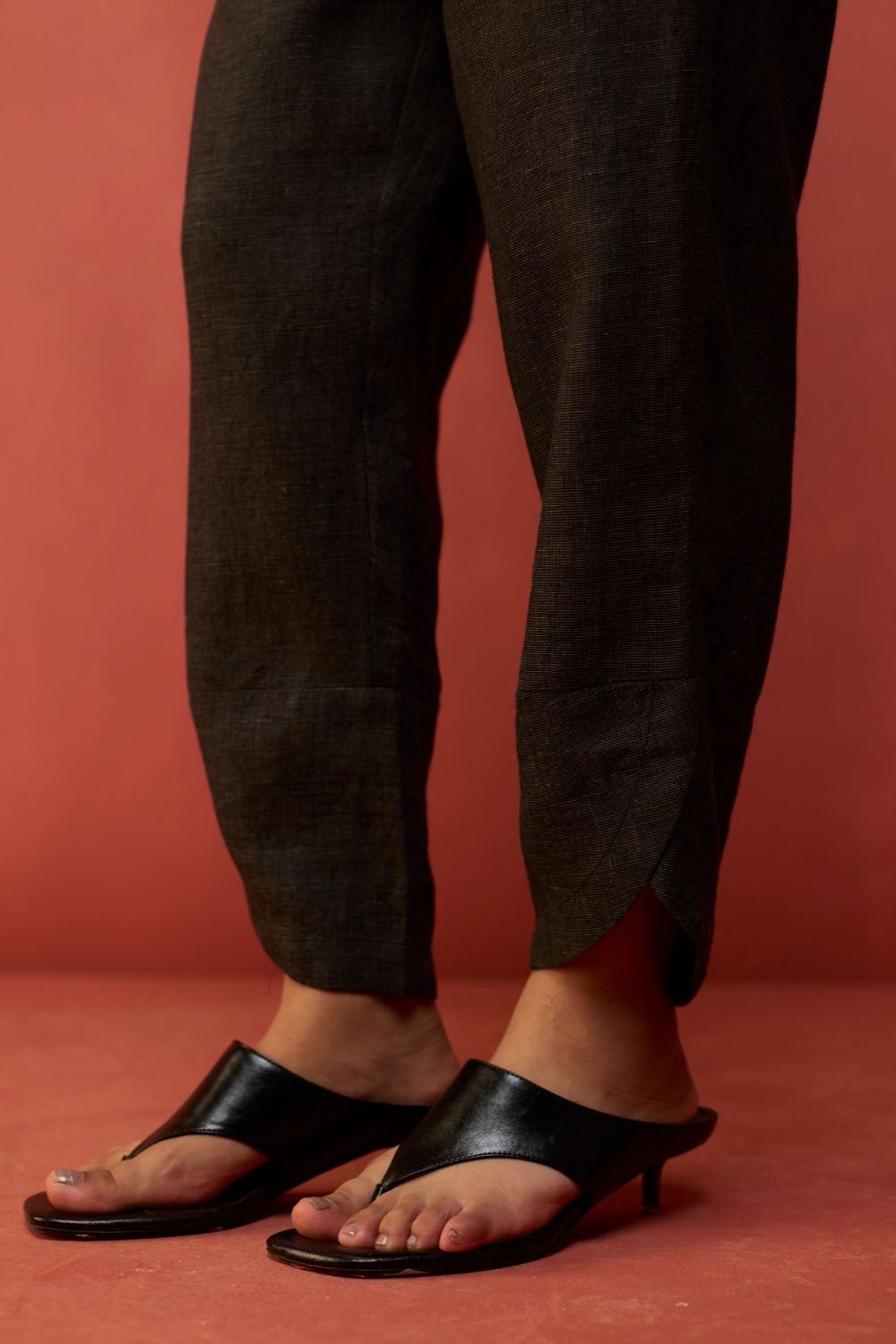 Etsu Yoke Linen Kurta Set - Grey