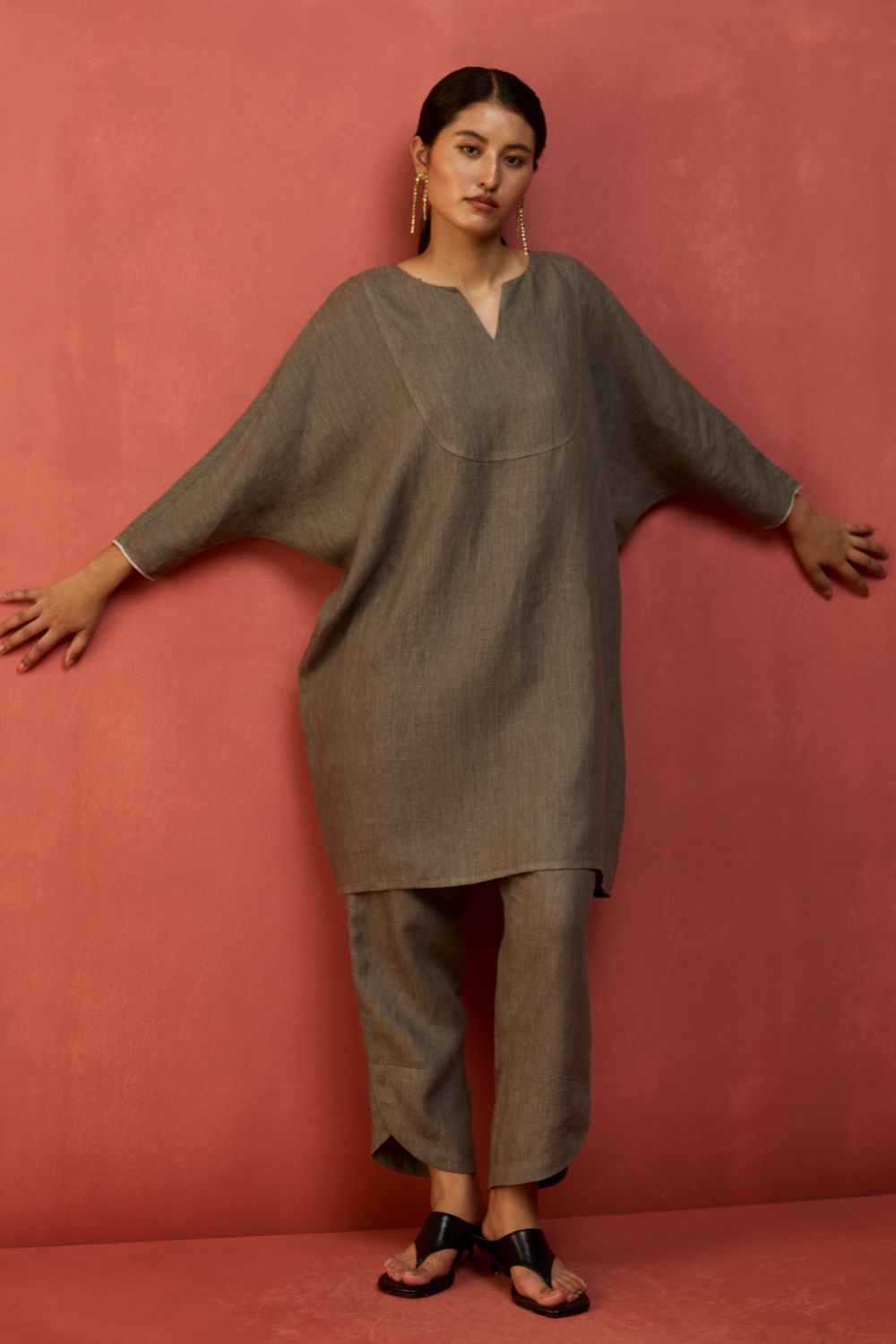 Etsu Yoke Linen Kurta Set - Grey