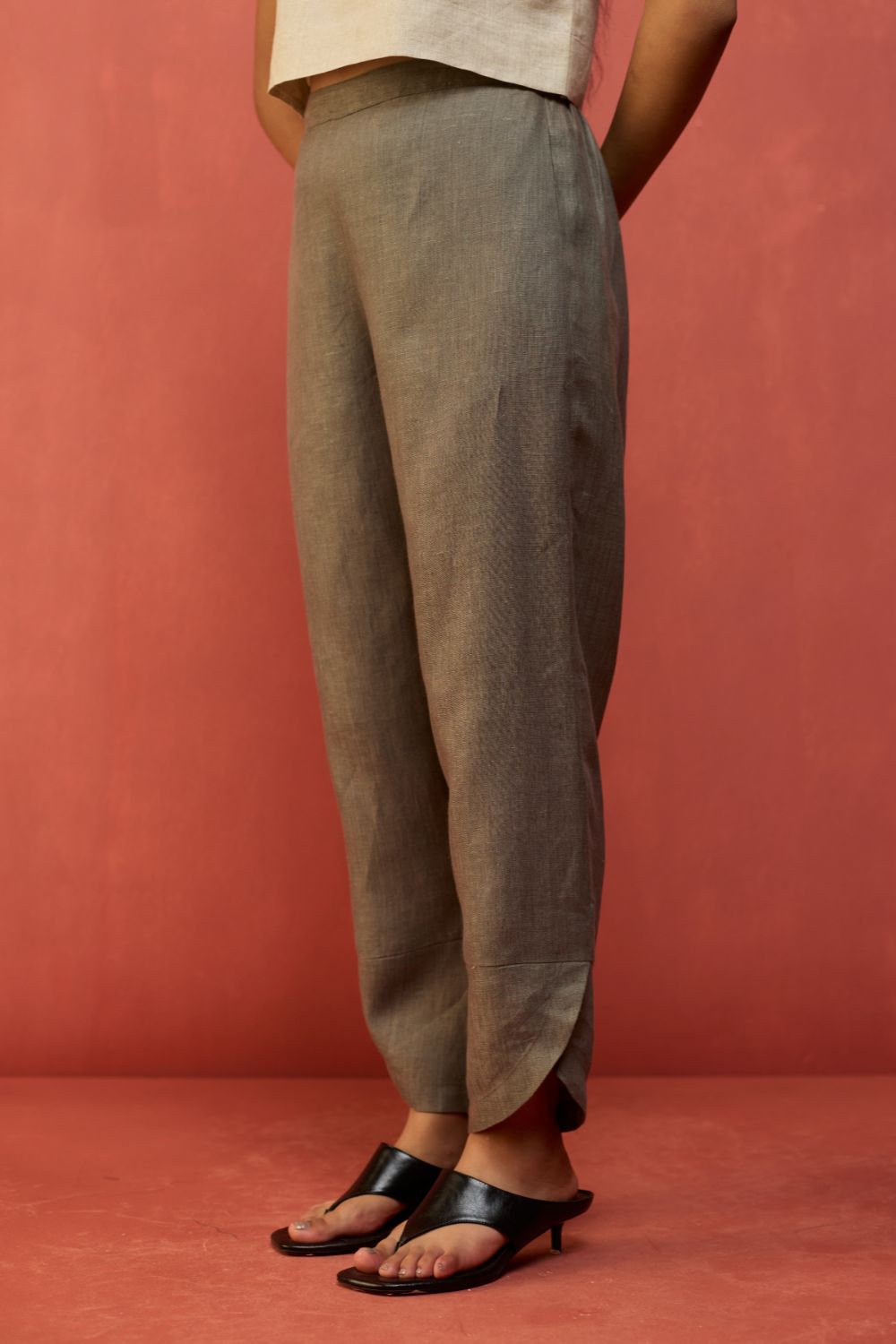 Etsu Yoke Linen Kurta Set - Grey