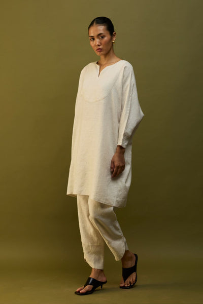 Etsu Yoke Linen Kurta Set - Off White