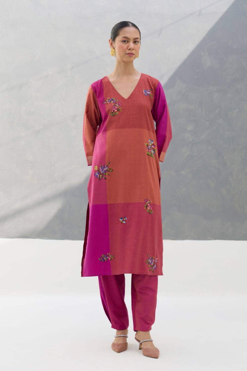 Nira Hand-Embroidered Kurta Set -  Rose