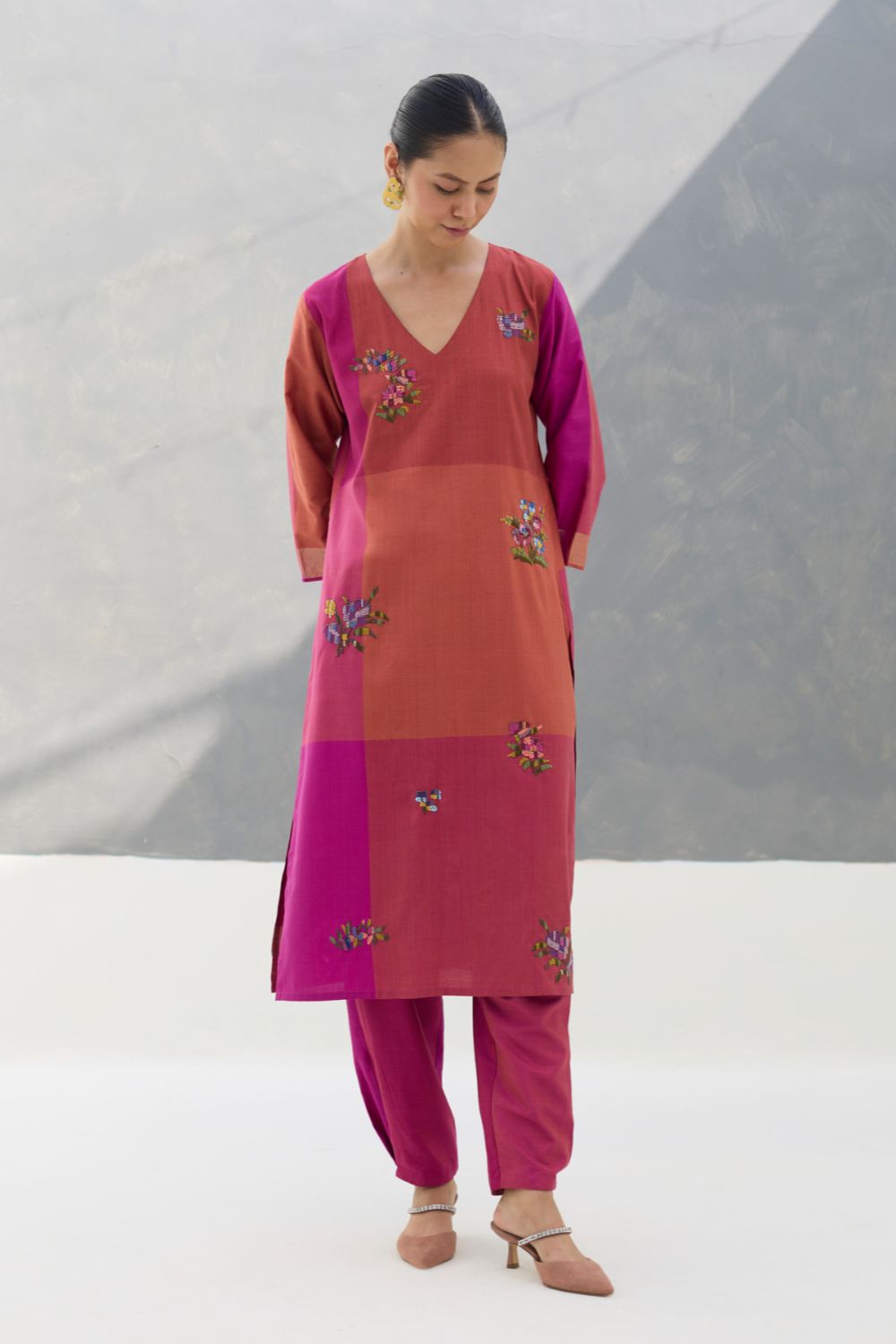 Nira Hand-Embroidered Kurta Set -  Rose