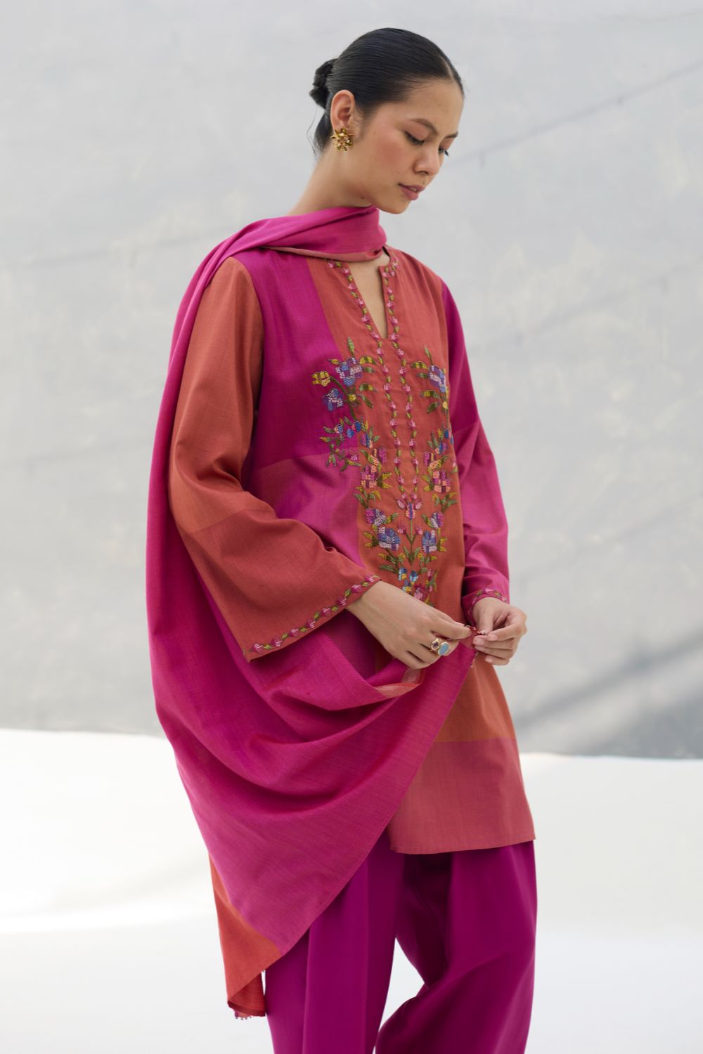 Athiya Hand-Embroidered Kurta Set - Rose