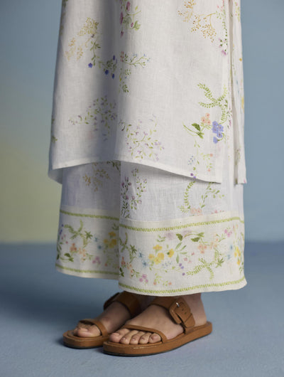 Para Hand-Embroidered Linen Kurta Set  - White