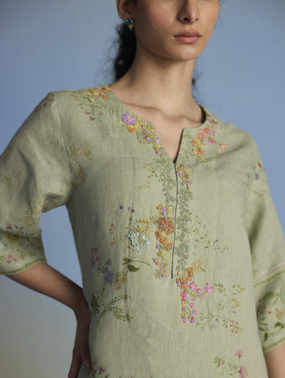 Para Hand-Embroidered Linen Kurta Set  - Mint