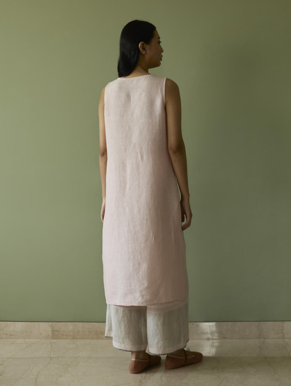 Yara Sleeveless Border Linen Kurta-Blush