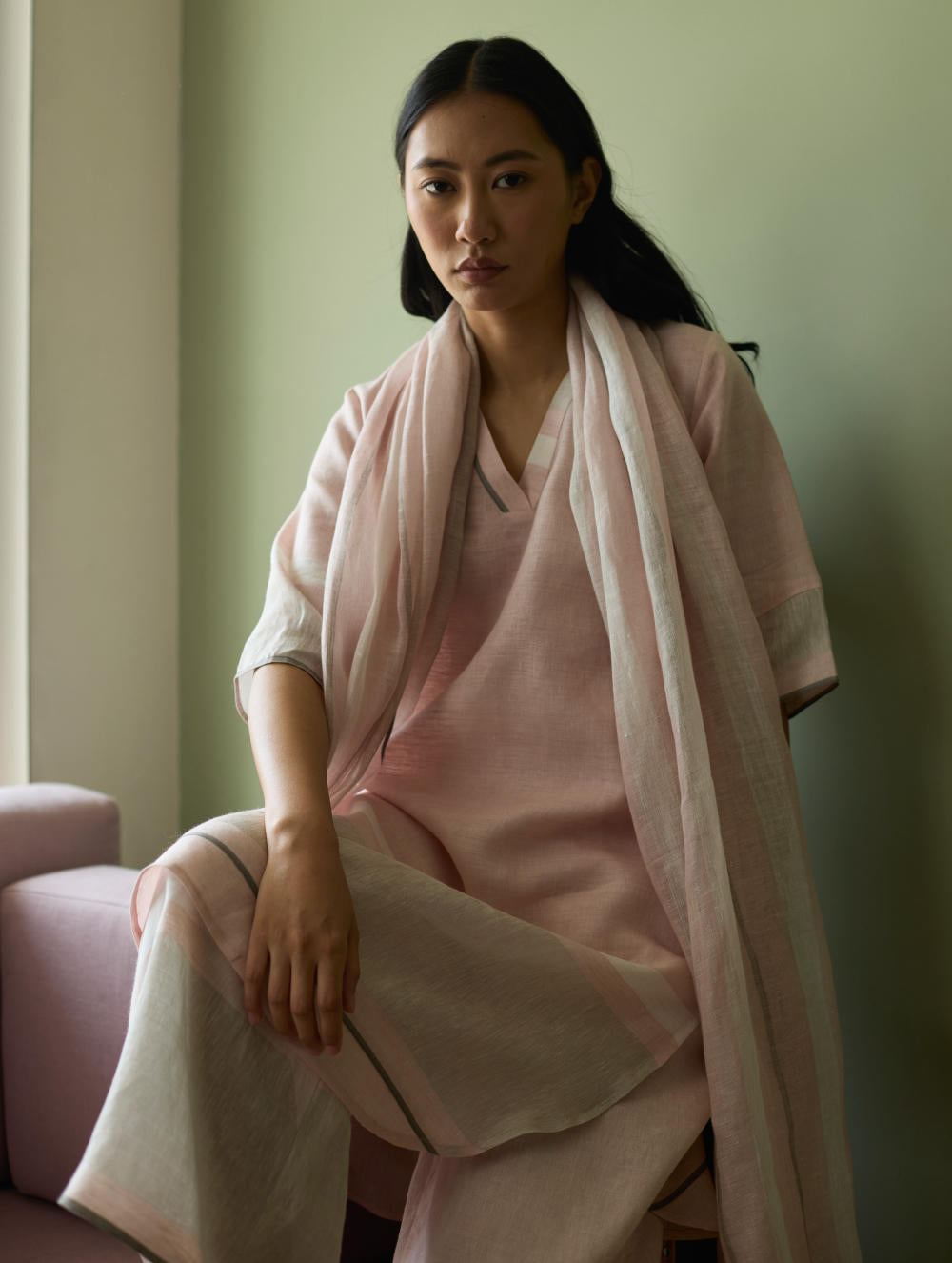 Iva Pleated Border Linen Kurta Set-Blush