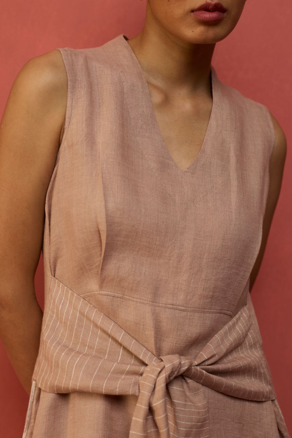 Tako Sleeveless Linen Knot Dress - Dusty Rose