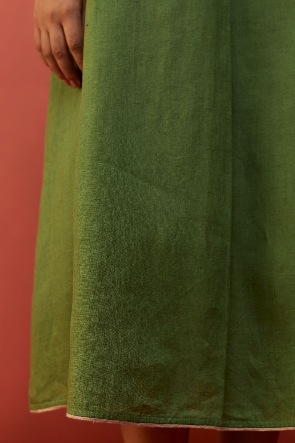 Maki Pleated Linen Dress - Fern Green