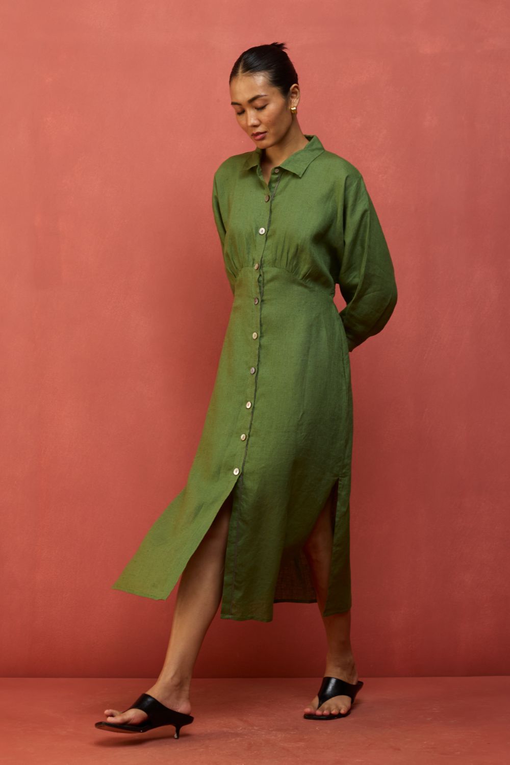 Masaru Buttoned Linen Dress - Fern Green
