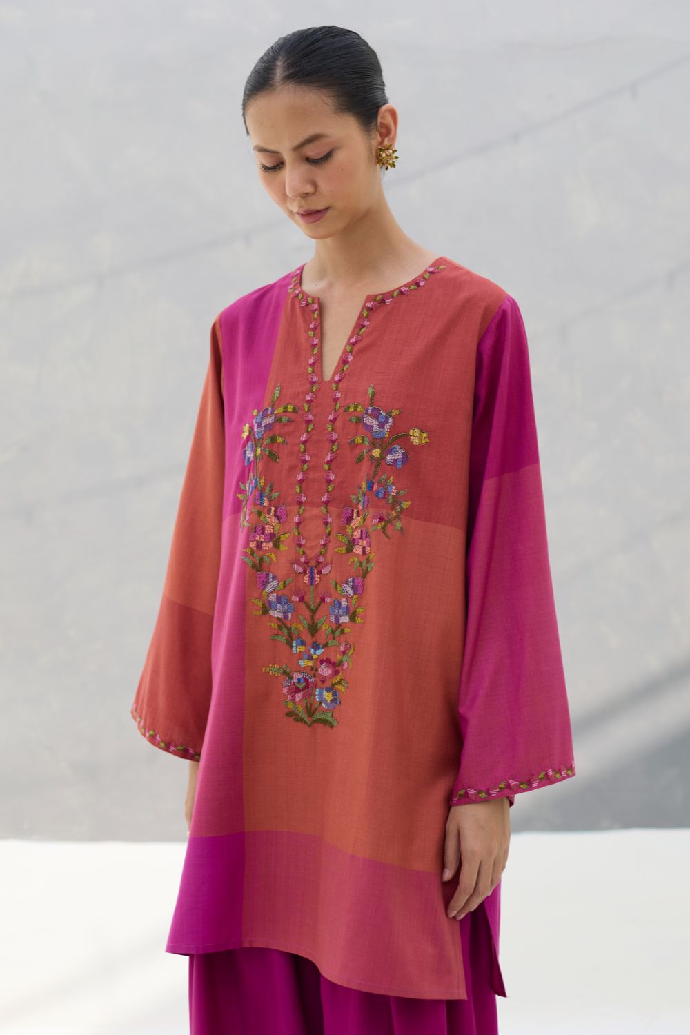 Athiya Hand-Embroidered Short Kurta - Rose