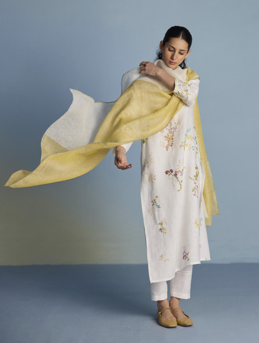 Emra Hand-Embroidered Linen Kurta Set - White