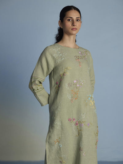 Emra Hand-Embroidered Linen Kurta Set - Mint