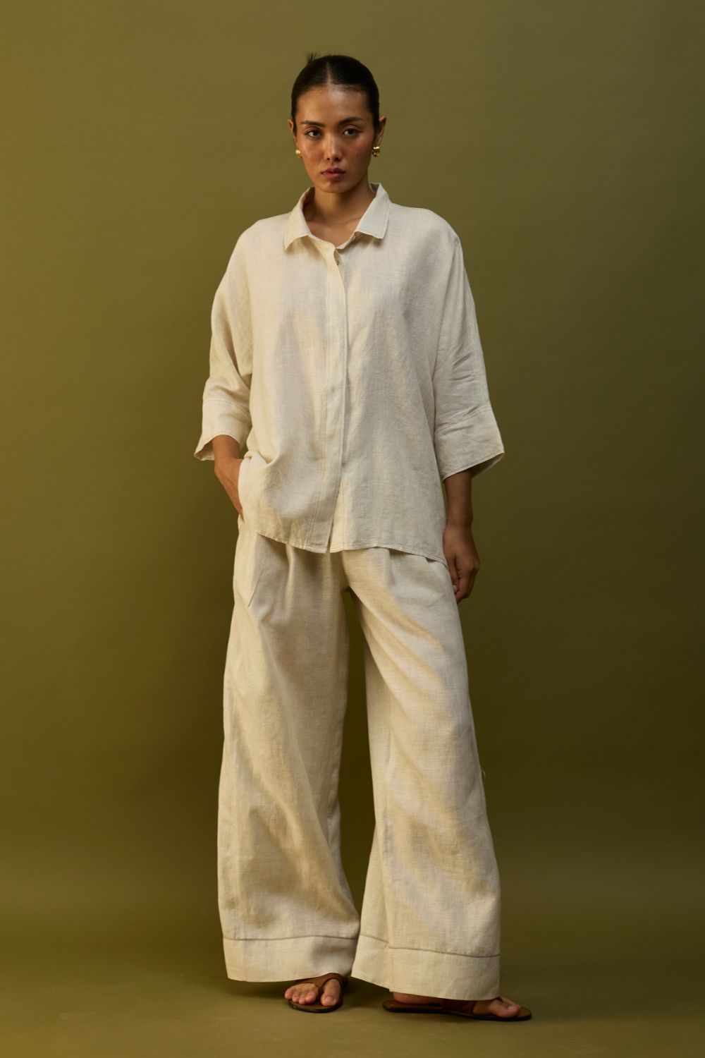 Sumire Curved Hem Linen Top - Off White