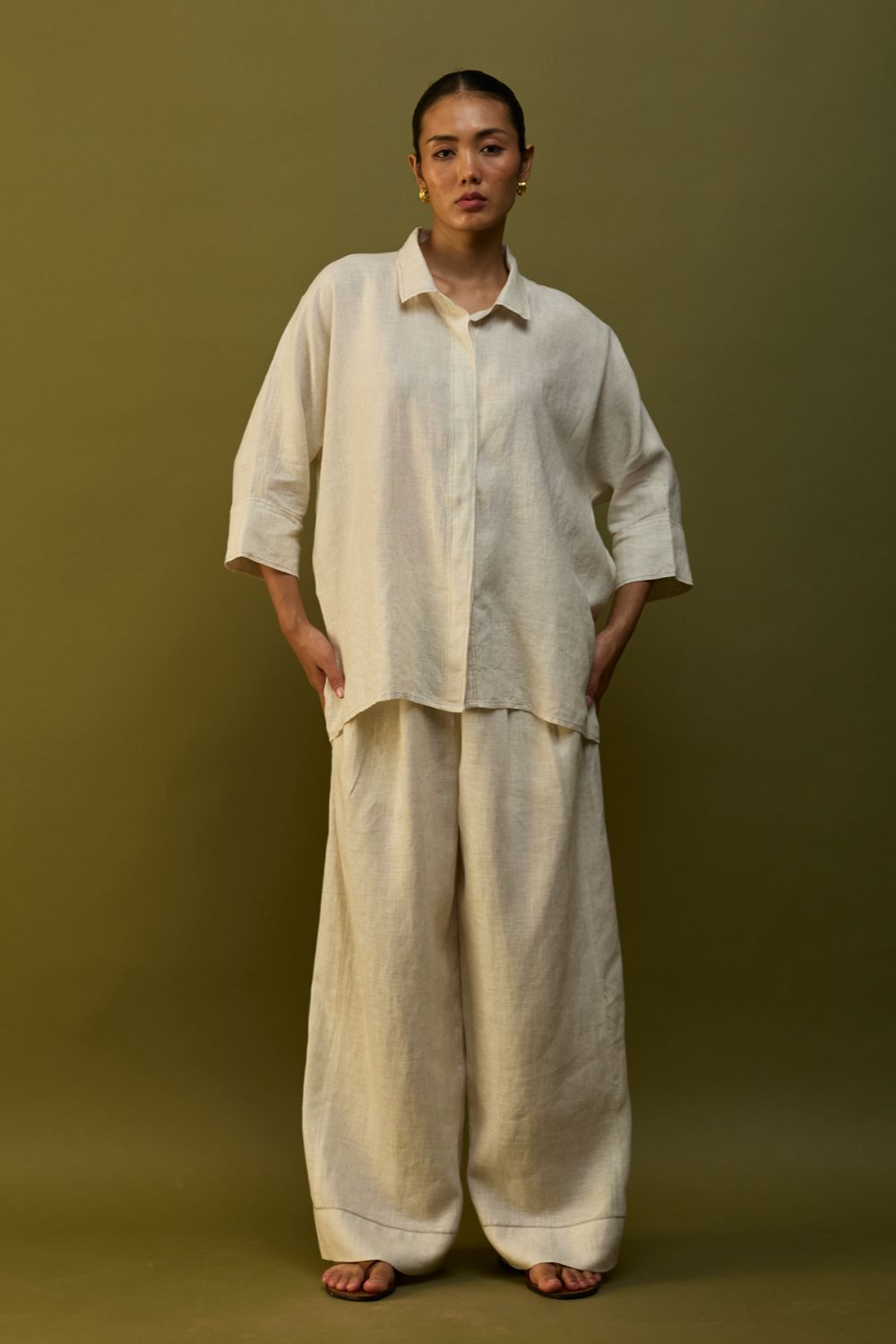 Sumire Curved Hem Linen Top - Off White