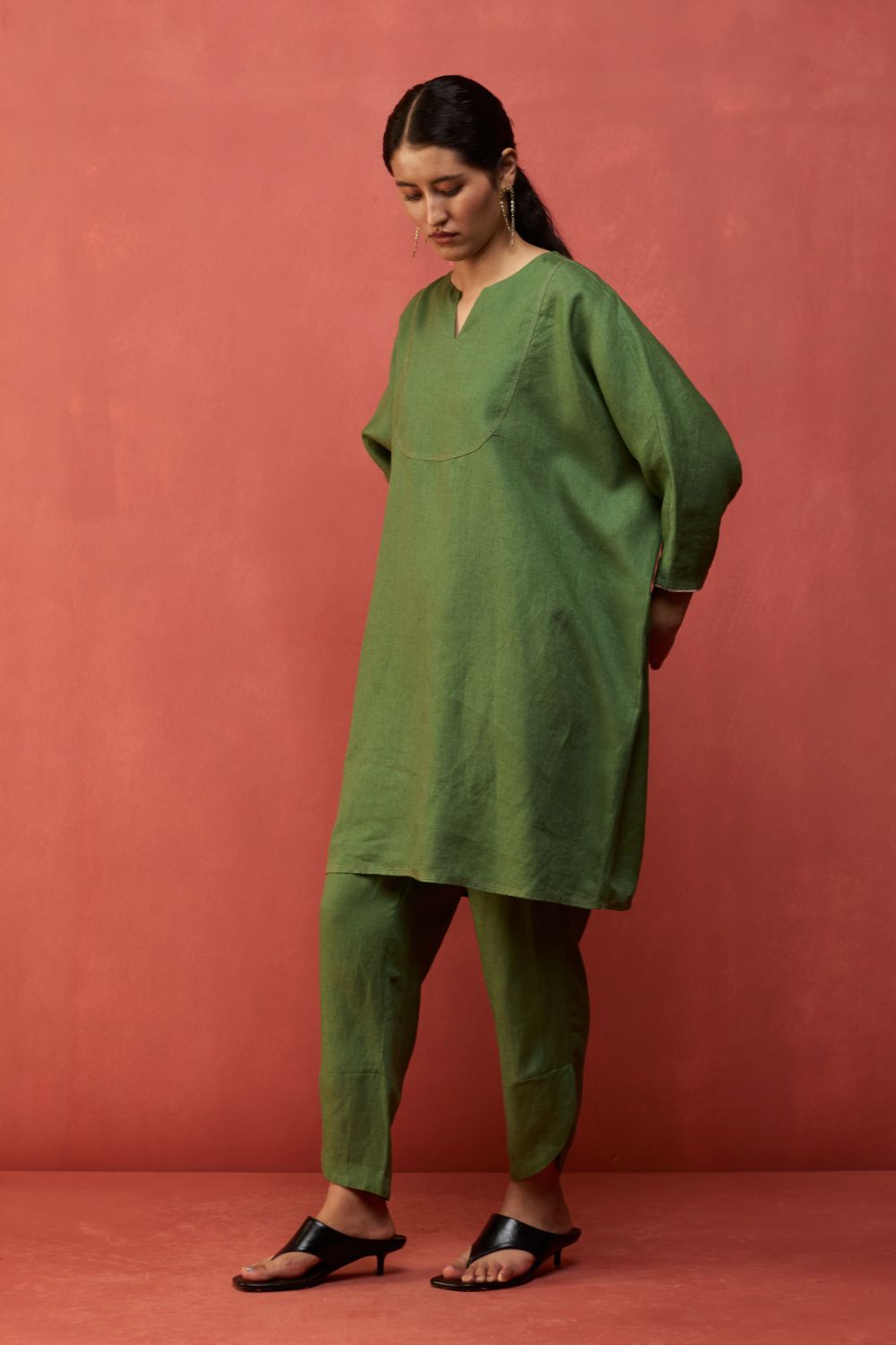 Etsu Yoke Linen Kurta - Fern Green