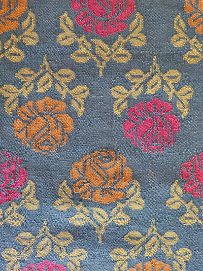 Rose bed Vintage