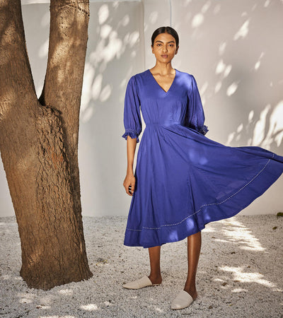 Bustling wind dress
