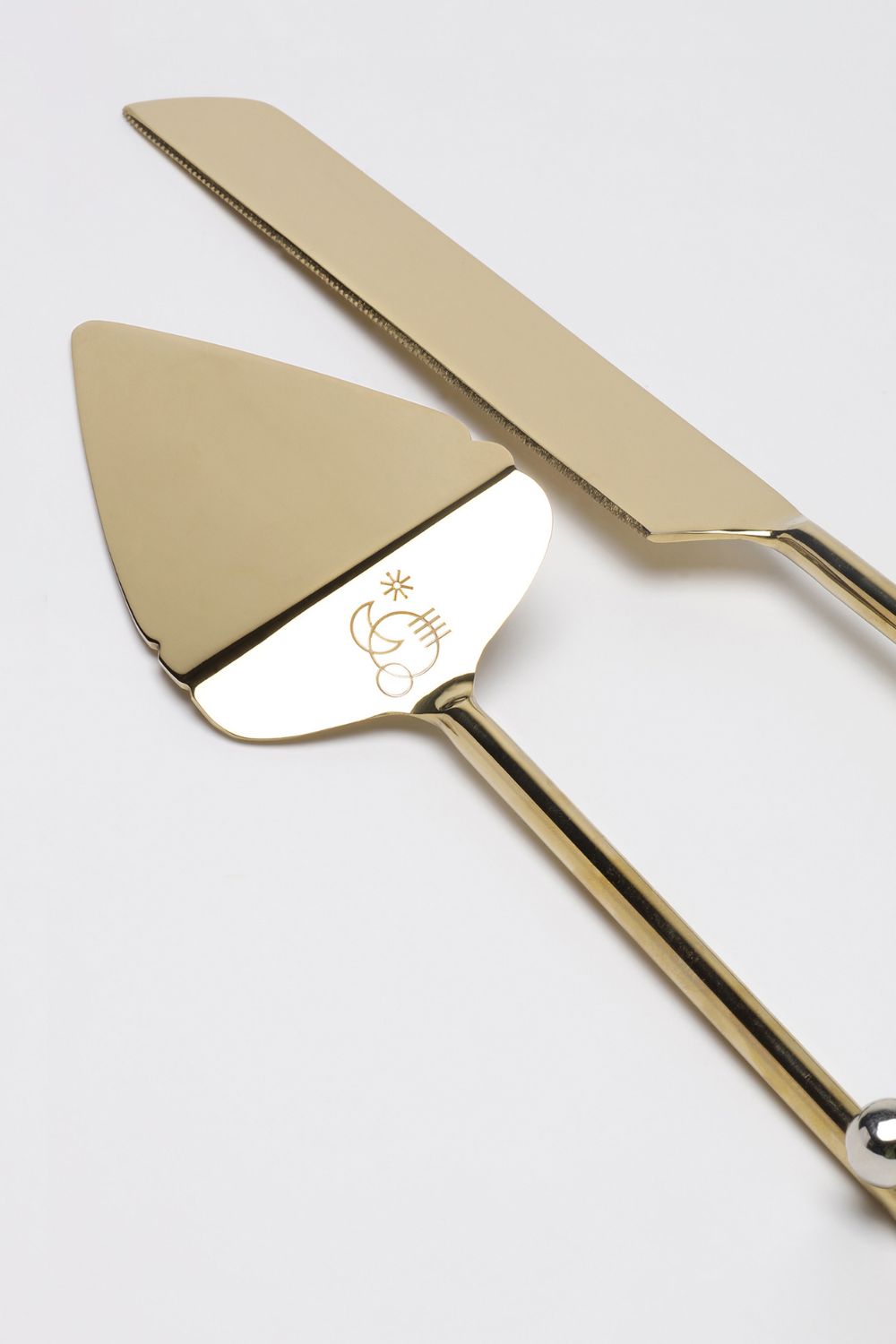 Dana Cake Knives (Set of 2)