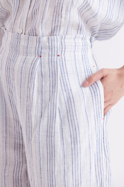 Oversized Shirt in Raglan Sleeve in Blue Stripes