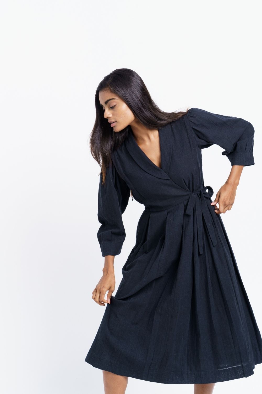 Iconic wrap - around midi dress - Black