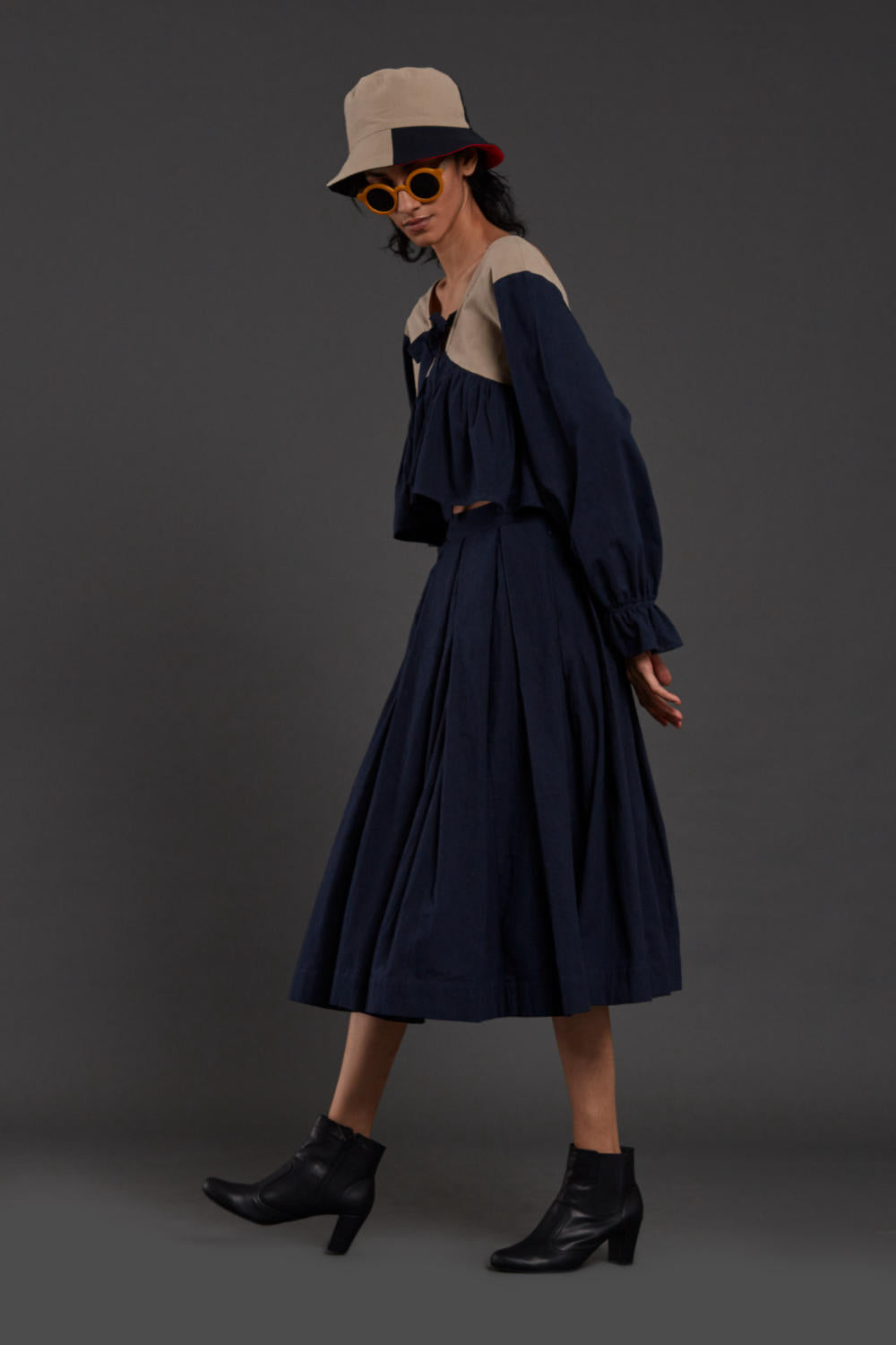 Navy Blue & Beige Bow Set