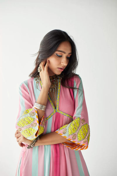 BRIGHT PINK BELL SLEEVE KURTA SET
