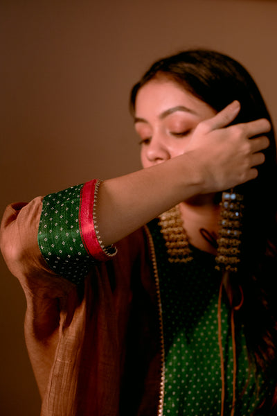 Maahi Set In Brown