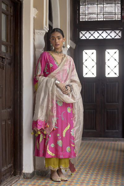 Fariba Hot Pink Printed Side Kali Kurta Set
