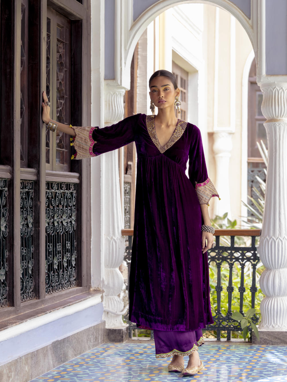 Fariba Purple Bell Sleeve Velvet Kurta Set