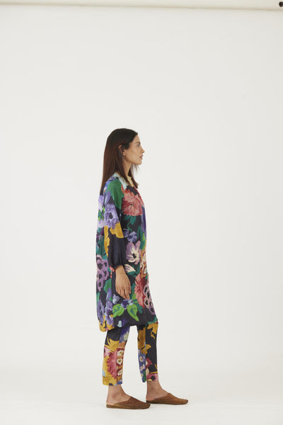 FARAH BLACK KURTA SET
