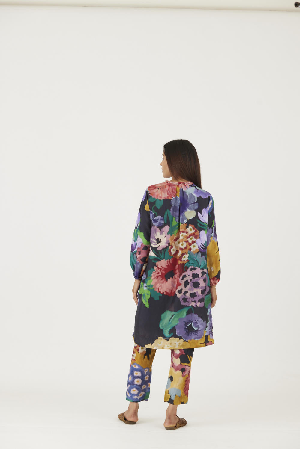 FARAH BLACK KURTA SET