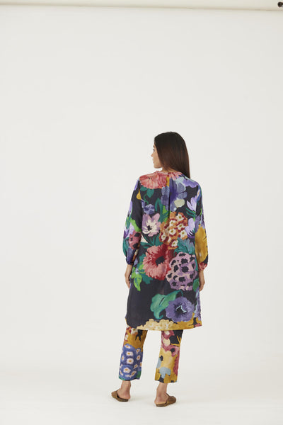 FARAH BLACK KURTA SET