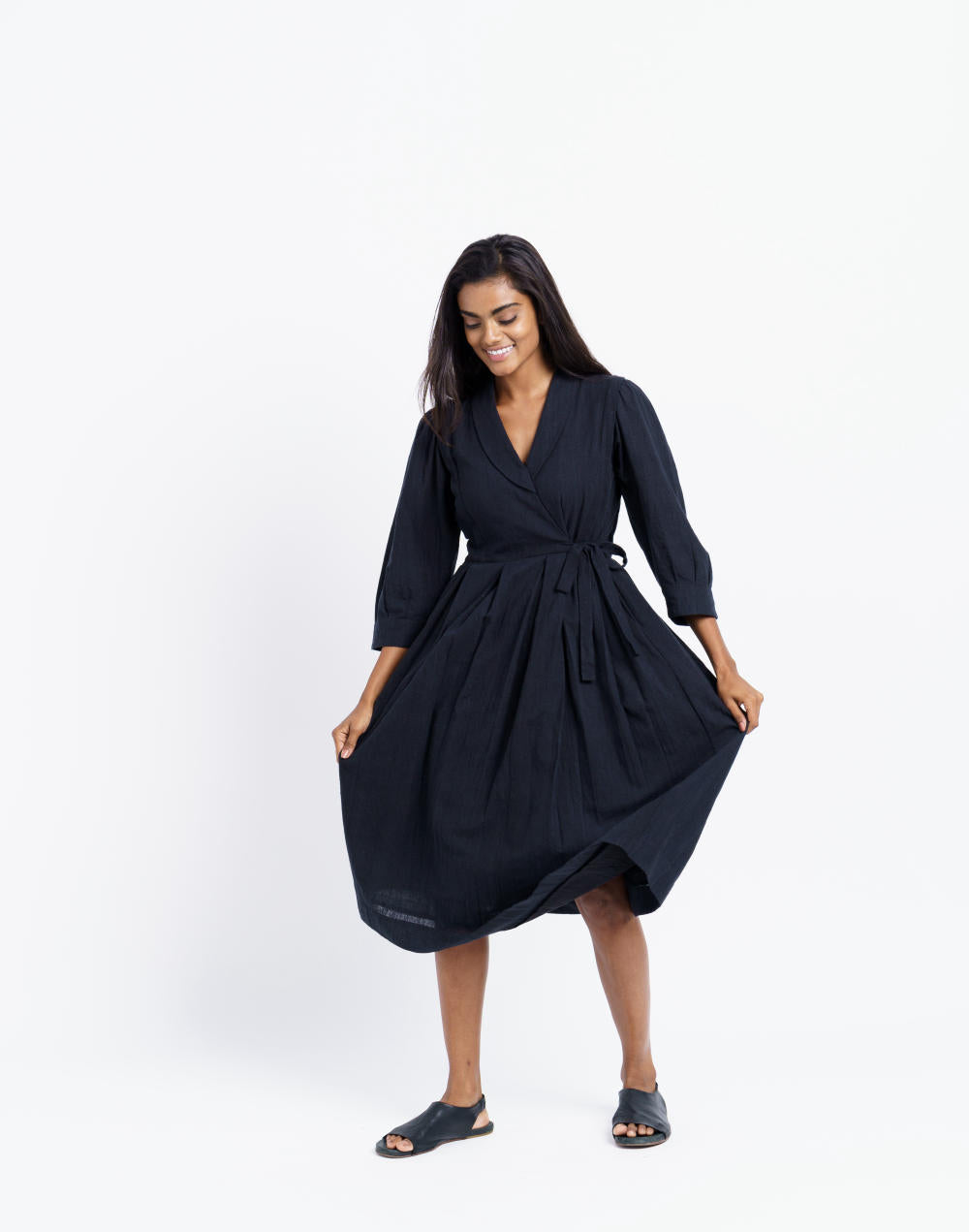 Iconic wrap - around midi dress - Black