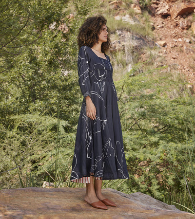 Under Her Gaze Midi Dress